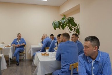Губернатор Камчатки посетил военный госпиталь, где проходят реабилитацию военнослужащие 0