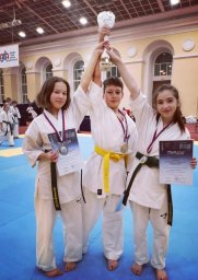 Камчатские каратисты завоевали 9 медалей на всероссийских соревнованиях  1
