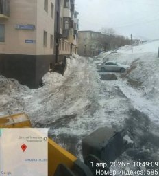 Продолжают борьбу со снегом и льдом коммунальные службы Петропавловска-Камчатского 2