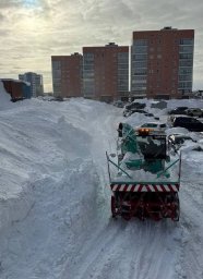 Дорожные службы работают круглосуточно на расчистке территорий Петропавловска-Камчатского 0