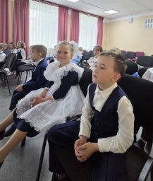 Праздник «Посвящение в пешеходы» прошел в школе Вилючинска на Камчатке 1