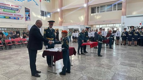 Клятву кадетов МЧС принесли пятиклассники Камчатки 1