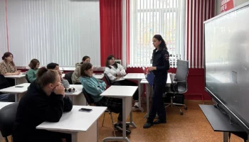 «Краш-курс» для студентов Камчатского колледжа технологии и сервиса состоялся на Камчатке «Краш-курс» для студентов Камчатского колледжа технологии и сервиса состоялся на Камчатке