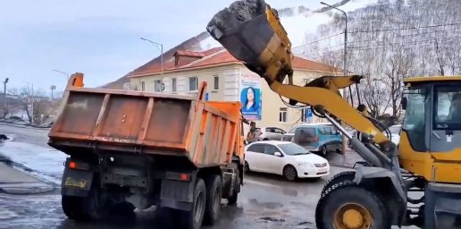Комплексное содержание городских территорий продолжается в Петропавловске-Камчатском 0
