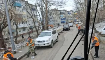 Подрядные организации очищают улицы Петропавловска-Камчатского