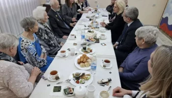 Делегация из Санкт-Петербурга встретилась с блокадниками на Камчатке