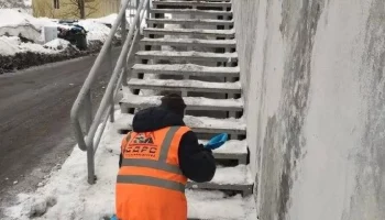 Городские службы продолжают плановую работу по зимнему содержанию улиц в Петропавловске-Камчатском