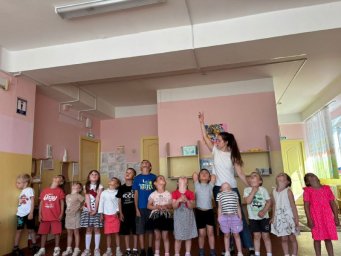 Навыки поведения при землетрясении отрабатывают дошкольники Камчатки 6