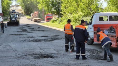 Выполнено порядка девяти тысяч квадратных метров ямочного ремонта в Петропавловске-Камчатском 1