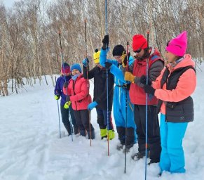 Более 60 специалистов и туристов прошли обучение по лавинной безопасности на Камчатке 0