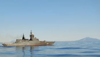 Корвет «Совершенный» и подводная лодка «Петропавловск-Камчатский» Тихоокеанского флота провели учебный морской бой в Японском море