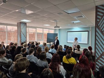 В «Директорском дне» приняли участие более шестидесяти старшеклассников Камчатки 1