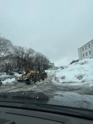 Плановые работы по ликвидации последствий снегопадов проводят в Петропавловске-Камчатском 4