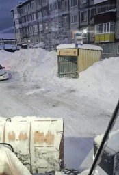 Комплексную расчистку на основных магистралях и внутренних проездах продолжают вести городские службы Петропавловска-Камчатского 6