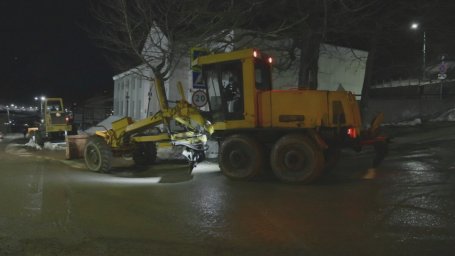 В круглосуточном режиме идут восстановительные работы на улице Ленинской в столице Камчатки 5