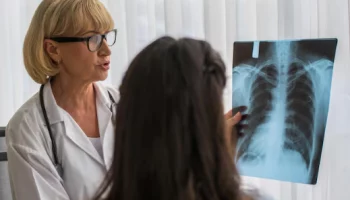 Туберкулёз представляет собой серьёзную угрозу общественному здоровью