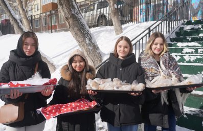 Веселыми гуляниями завершилась Масленичная неделя в столице Камчатки 0