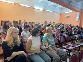 Школьников обучают безопасности на дорогах сотрудники ГИБДД Камчатки 1
