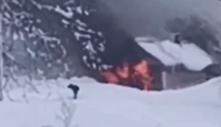 Три человека, в том числе двое детей пострадали при пожаре столице Камчатки 0