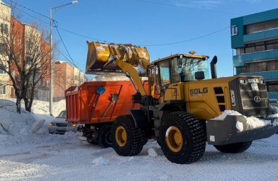 Работы по устранению последствий серии циклонов продолжаются в Петропавловске-Камчатском 1