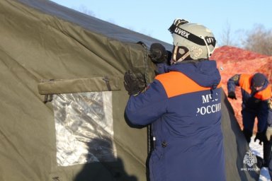 На Камчатке прошли тренировки спасателей по поиску людей в лесу 17