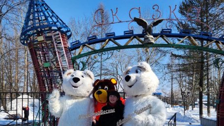 Ростовые куклы и сладкие подарки: как поздравили женщин с 8 Марта в Елизове на Камчатке 2