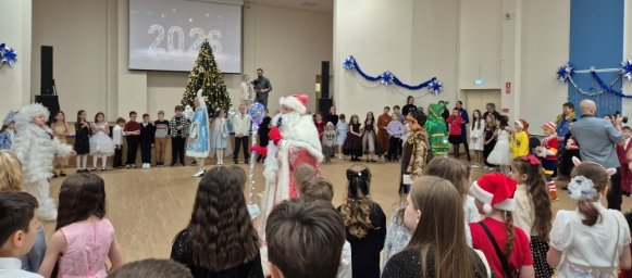 Первая новогодняя елка главы города прошла в Петропавловске-Камчатском 4