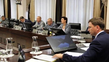В рамках предсессионной недели состоялось первое заседание профильного комитета парламента Камчатки