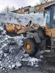 Продолжается вывоз снега с улиц Петропавловска-Камчатского 4