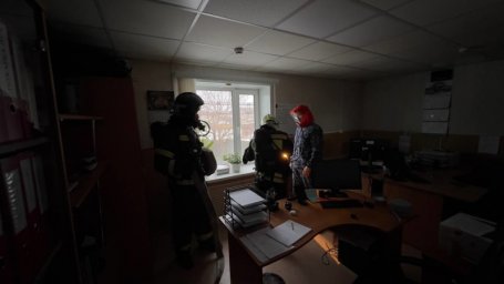 Совместные пожарно-тактические занятия провели Росгвардия и МЧС России на Камчатке 2