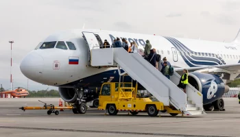 Аэропорт Петропавловска-Камчатского закупил два новых пассажирских трапа