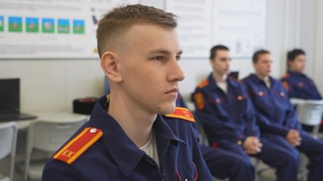 Азы управления дронами на базе центра &laquo;Воин&raquo; освоили студенты Камчатского края 3