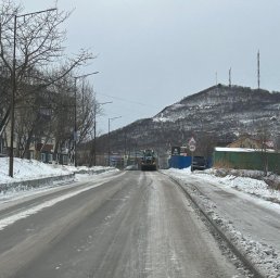 За состоянием магистралей и внутридомовых проездов следят дорожные службы в столице Камчатки 5