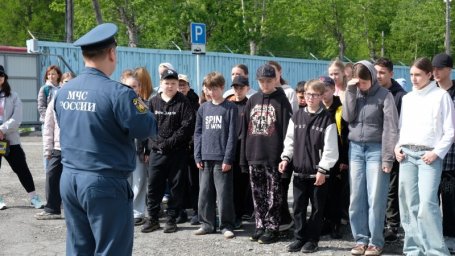 День открытых дверей прошел в спасательном центре МЧС России на Камчатке 9