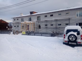 На Камчатке завершается ремонт фасада жилого дома в Эссо 0