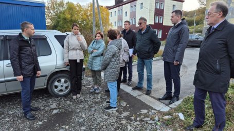 Евгений Беляев встретился с инициативной группой родителей дошкольников 5