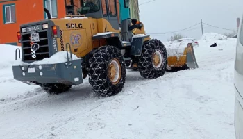 Коммунальные бригады сосредоточены на очистке внутриквартальных проездов и территорий у домов в Петропавловске-Камчатском