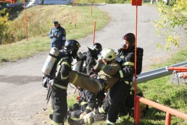 На Камчатке прошли масштабные пожарно-тактические учения на одном из складов ГСМ 0