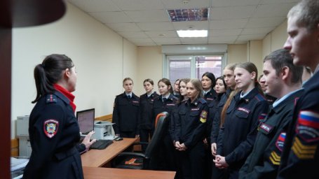 Со спецификой работы полицейских следователей и криминалистов ознакомились студенты Камчатки 6
