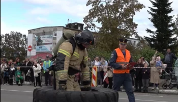 В День города Вилючинска прошли соревнования по пожарному кроссфиту на Камчатке