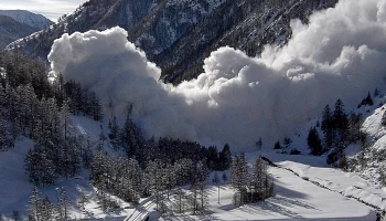 Лавинная опасность будет действовать на горных территориях с 1 по 4 января в Камчатском крае