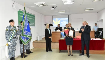 Сотрудникам службы судебных приставов вручили награды Законодательного Собрания Камчатского края 