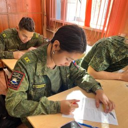 Любители классики и современной литературы проверили свои знания на Камчатке 1