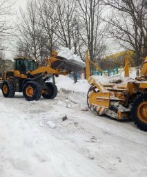 Работы по зимнему содержанию городских территорий проводятся в Петропавловске-Камчатском 0