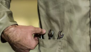 Обещать &mdash; не значит сделать: взял предоплату за ремонт внедорожника и был таков слесарь из Милькова на Камчатке