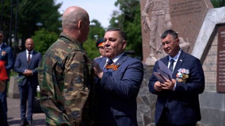 Митинг в честь ветеранов боевых действий посетили жители Петропавловска-Камчатского 5