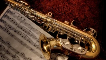 Саксофонистка Анастасия Высоцкая в рамках гастрольного тура выступила на Камчатке Саксофонистка Анастасия Высоцкая в рамках гастрольного тура выступила на Камчатке