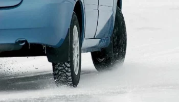 В результате столкновения на скользкой дороге пострадал несовершеннолетний в Петропавловске-Камчатском