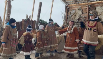 Воспитанники детского дома «Радуга» посетили этно-деревню «Кайныран» на Камчатке Воспитанники детского дома «Радуга» посетили этно-деревню «Кайныран» на Камчатке