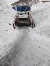 Борьбу со снежной стихией продолжают дорожные службы Петропавловска-Камчатского 3